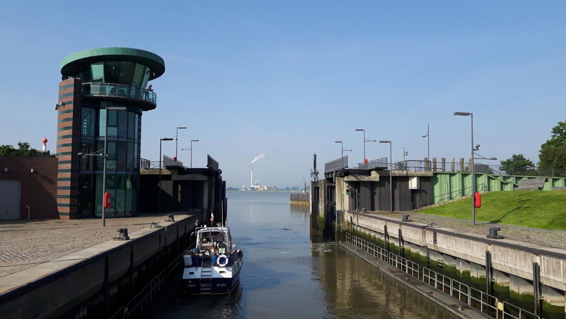 Wohnung Am Fischereihafen Modern & Gemuetlich ブレーマーハーフェン エクステリア 写真